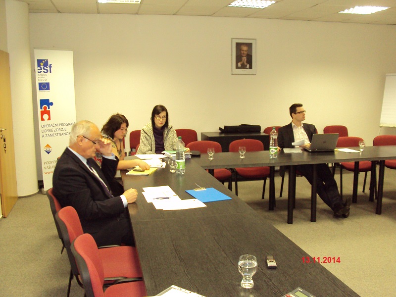 Zasedání hodnotící komise, VŘ „Zvýšení kvality vybraných činností personálního řízení v ČTÚ“ 13. 11. 2014, Praha